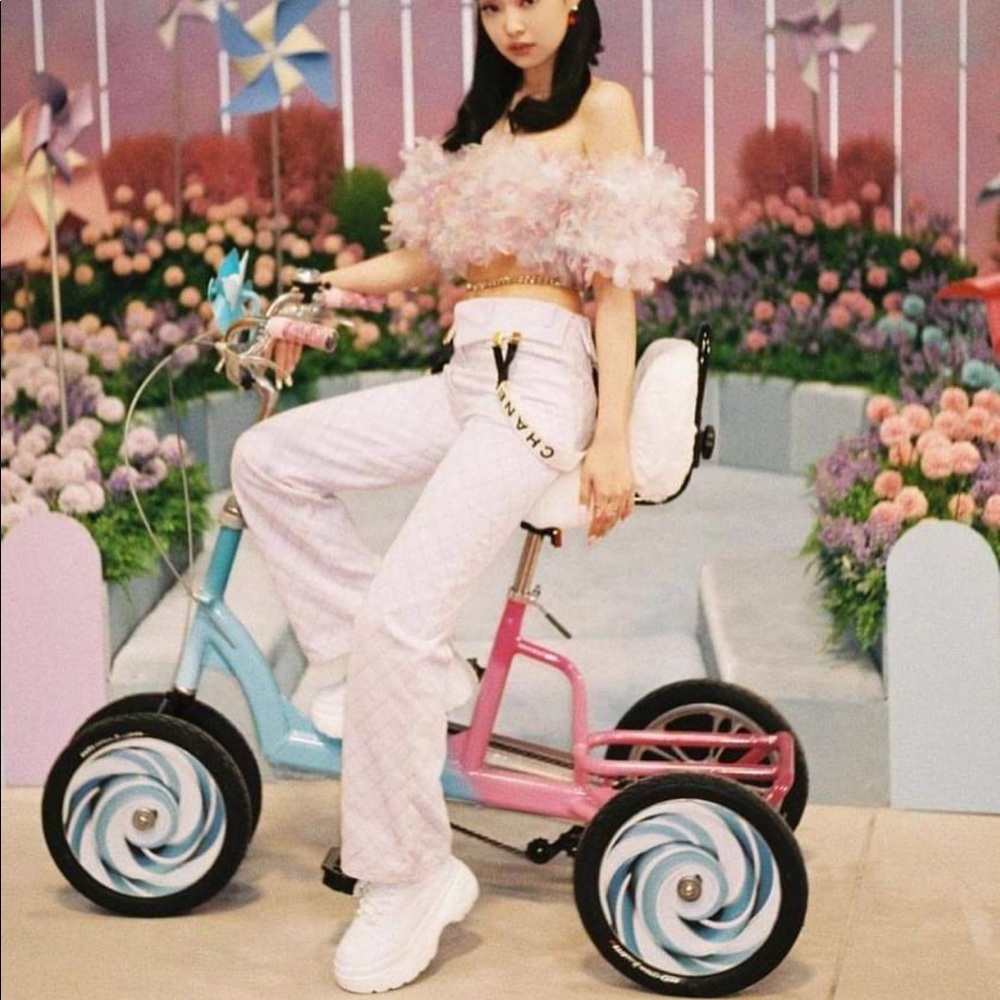 SOLD! 🌸 Jennie Strike Bubble Trainers